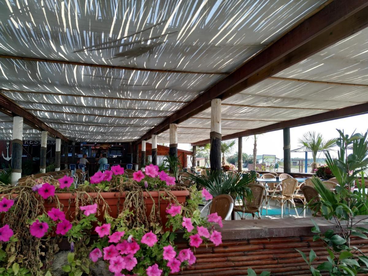 Apartment'S Meti Ulcinj Luaran gambar